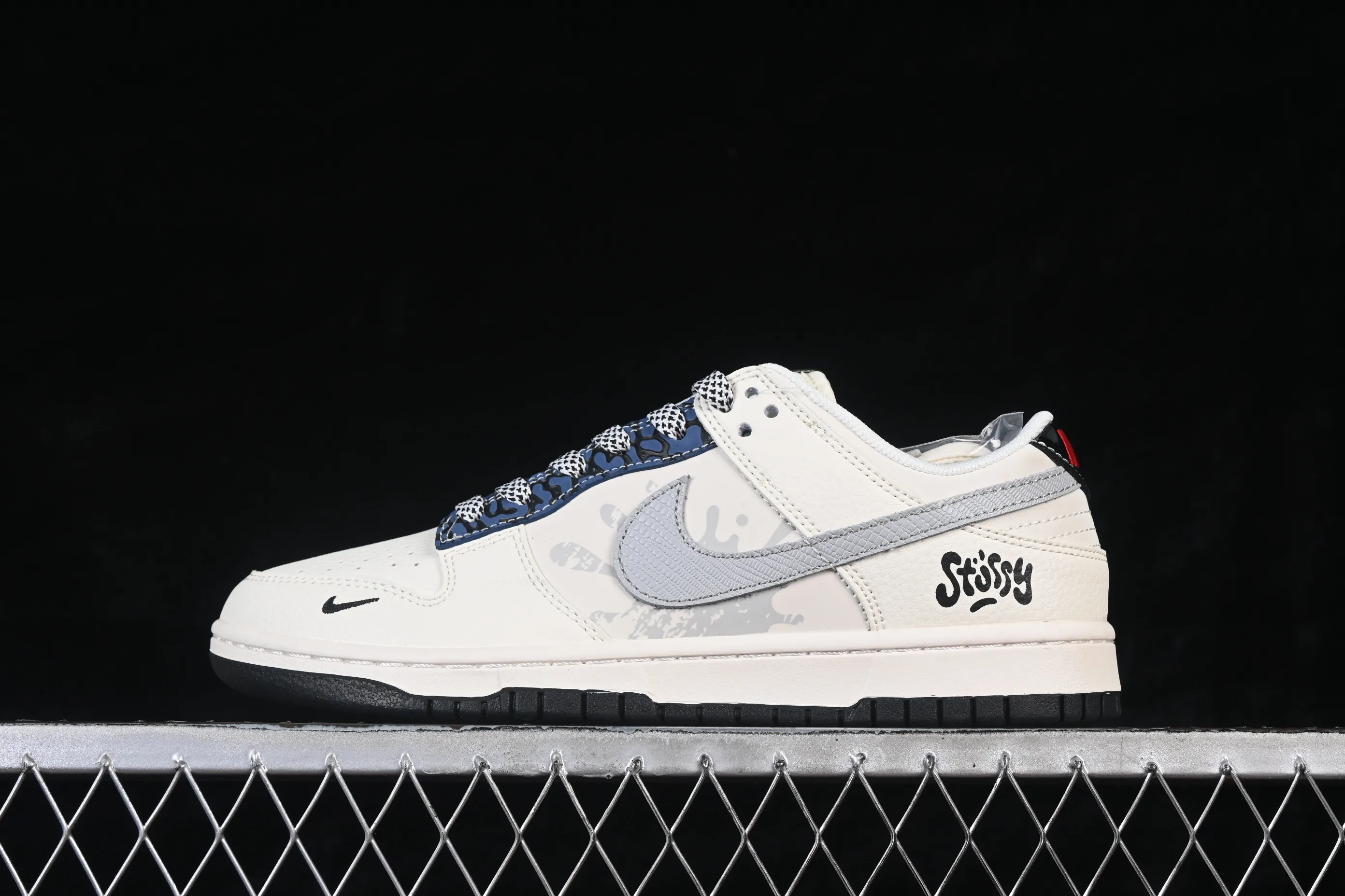 All categories Nk SB Dunk Series Nk SB Dunk Low High-end customized low-top sneakers Nike SB Dunk Low Stusi co-branded splash-ink beige Anniversary high-end customized low-top casual sneakers XS6089-632